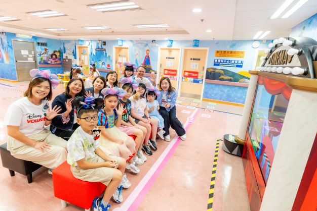 香港迪士尼慶祝20周年 捐逾500萬港元支援病童及青年發展